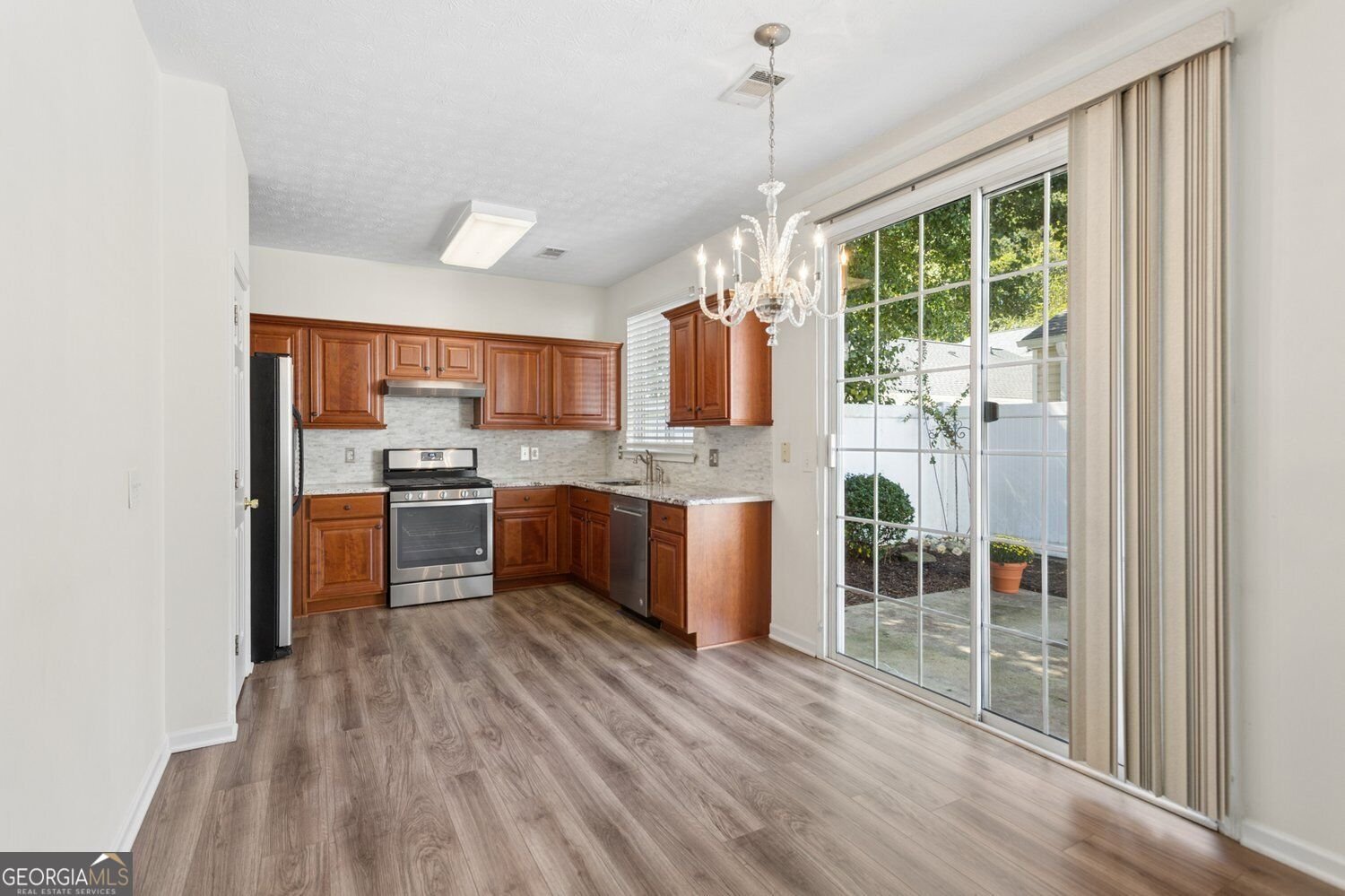 1228 Oaks Way Woodstock - Photo 21