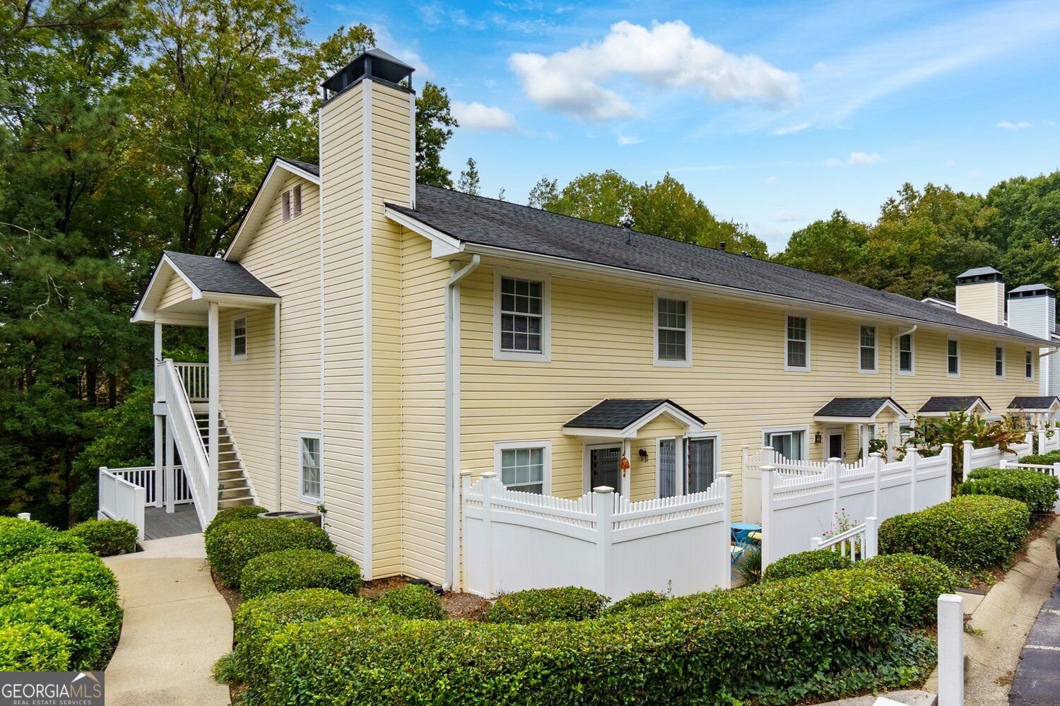 2722 Suwanee Way Marietta - main photo