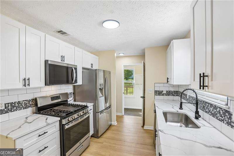 6839 Silver Maple Drive Rex - Photo 13