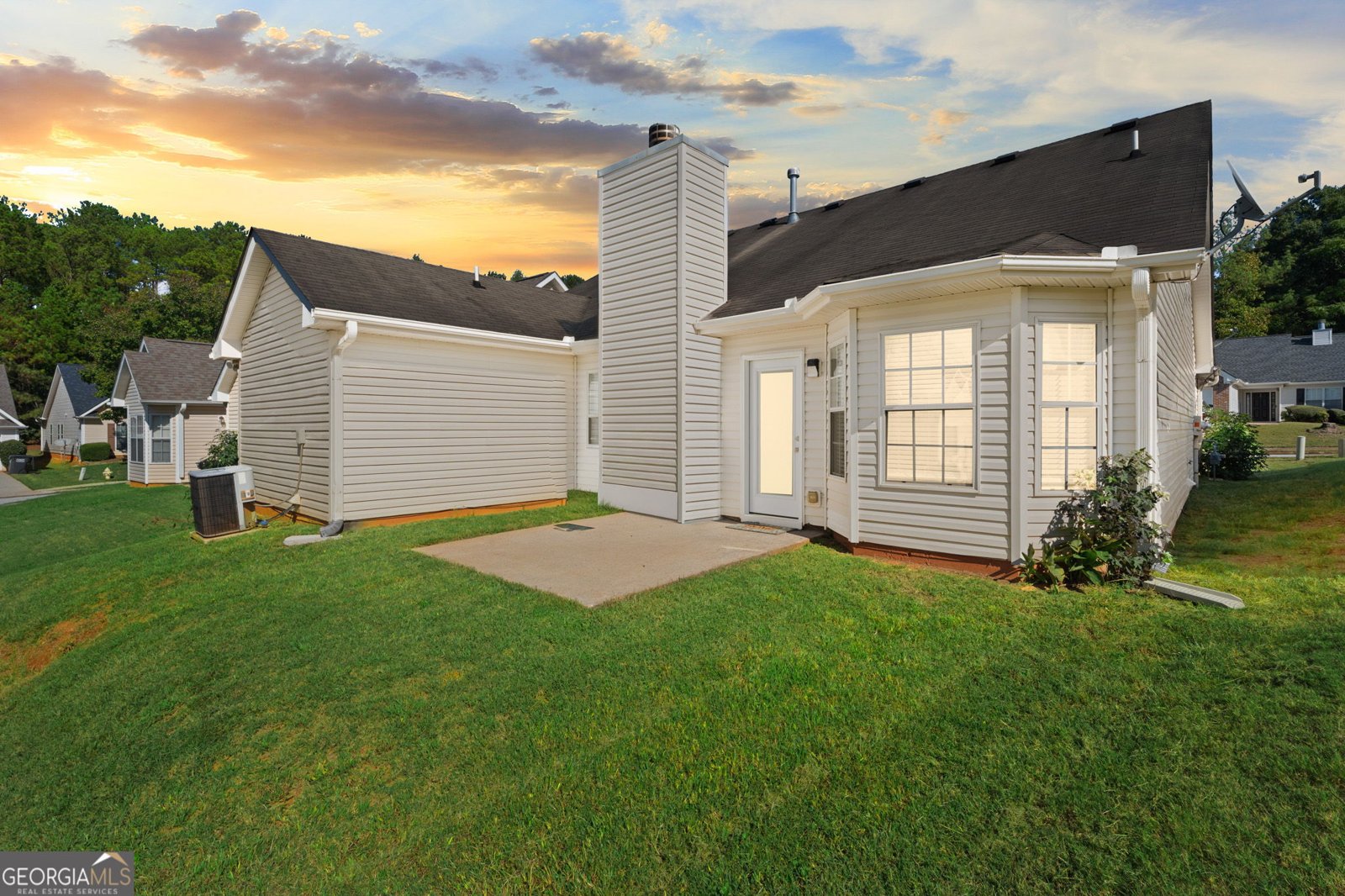 95 Collins Trace Covington - Photo 32