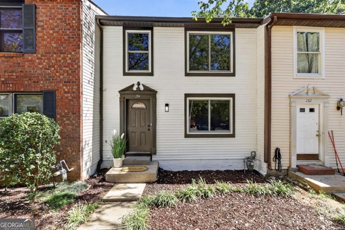 284 Roswell Commons Circle Roswell - Photo 13