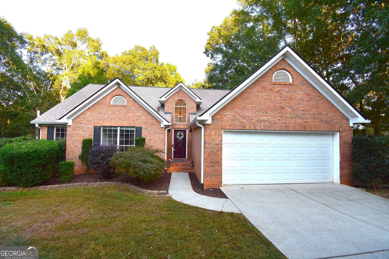 5944 Williamsport Drive Flowery Branch - main photo