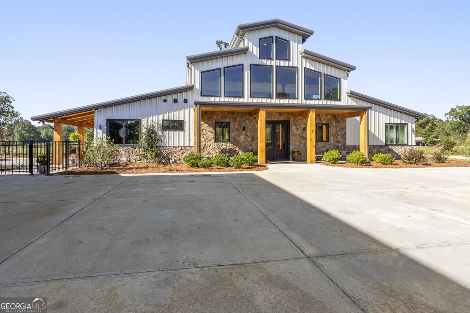546 Bush Road Barnesville - Photo 11