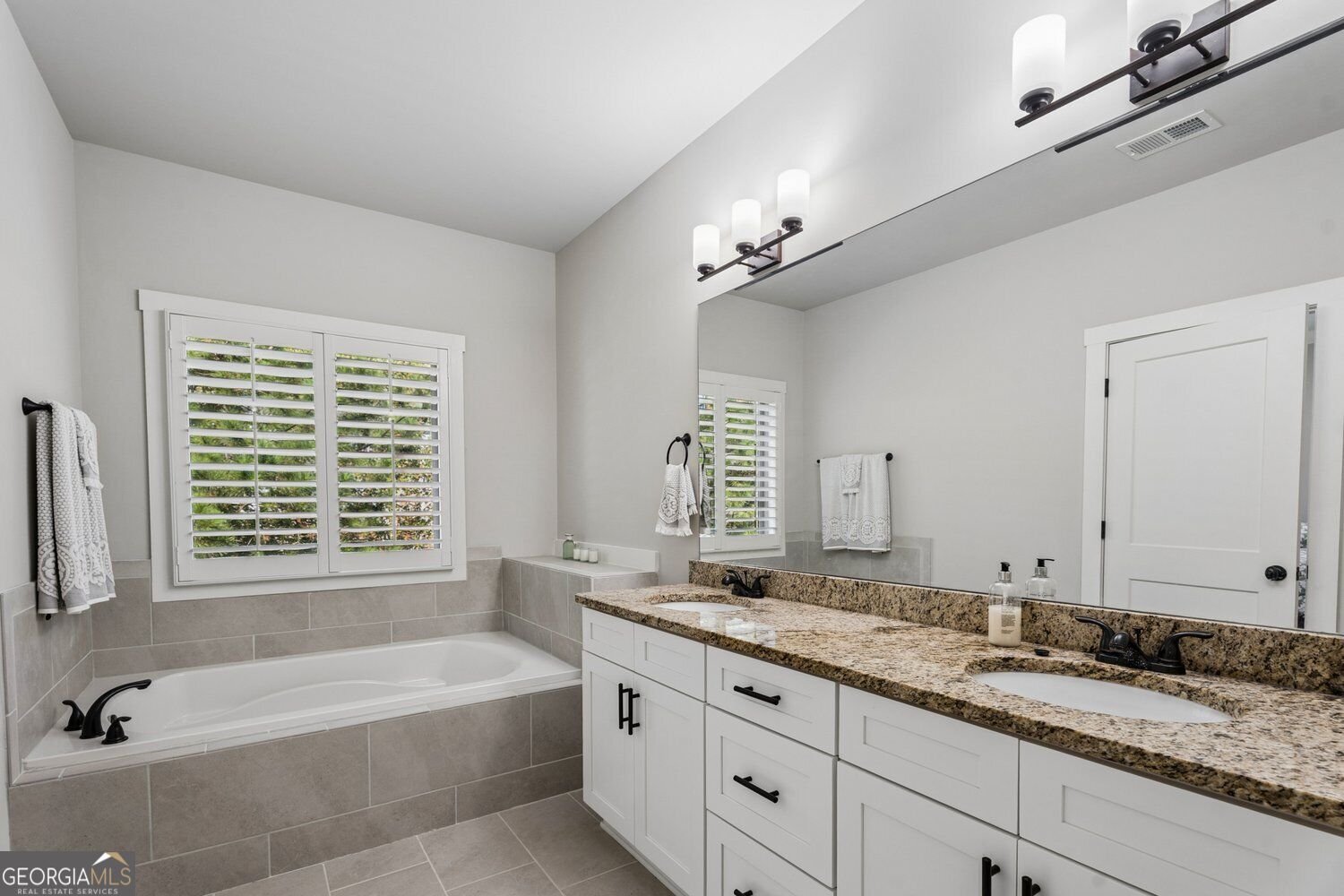2417 Misty Hollow Place College Park - Photo 19