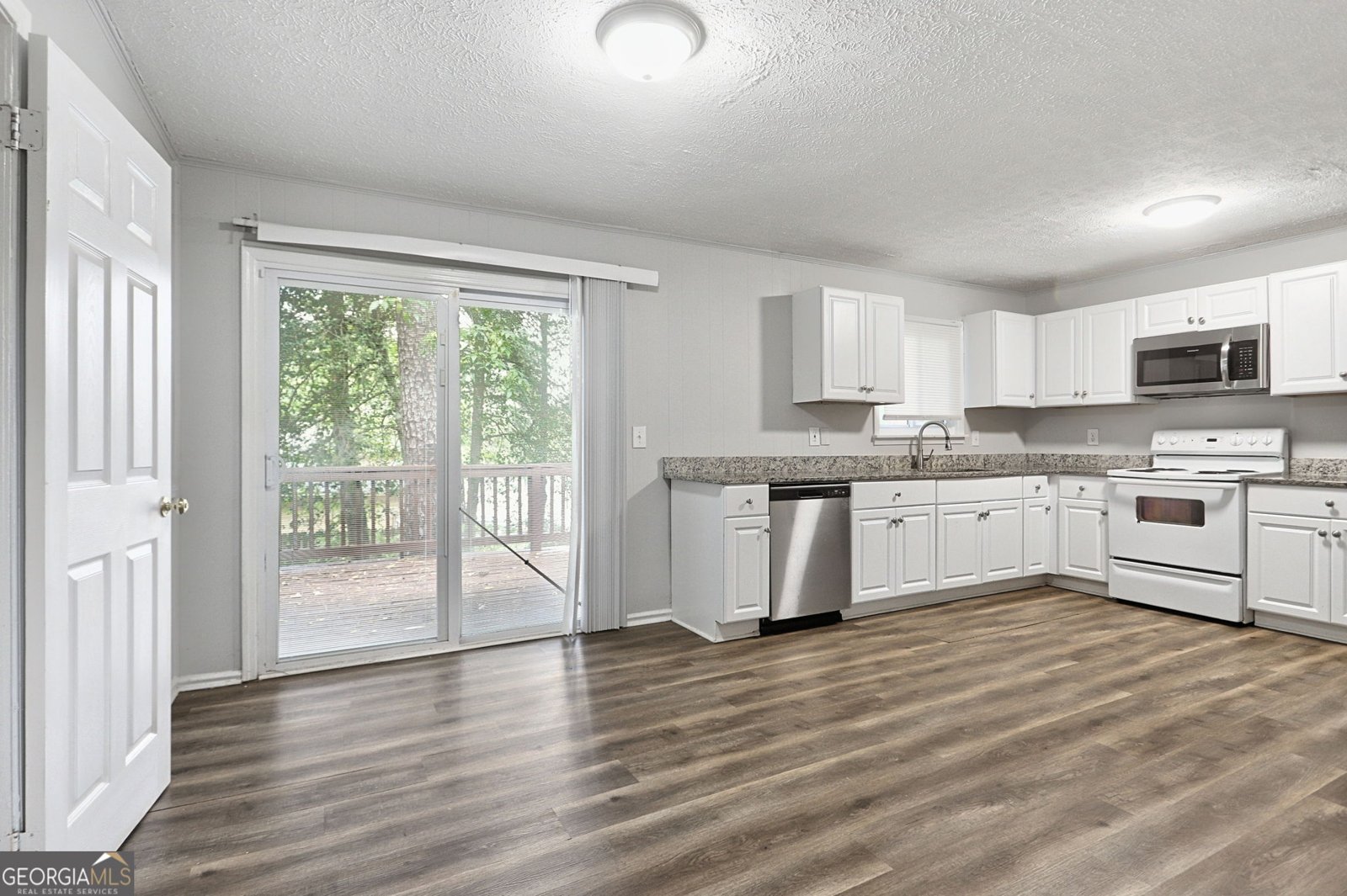 1049 Soapstone Lane Riverdale - Photo 9