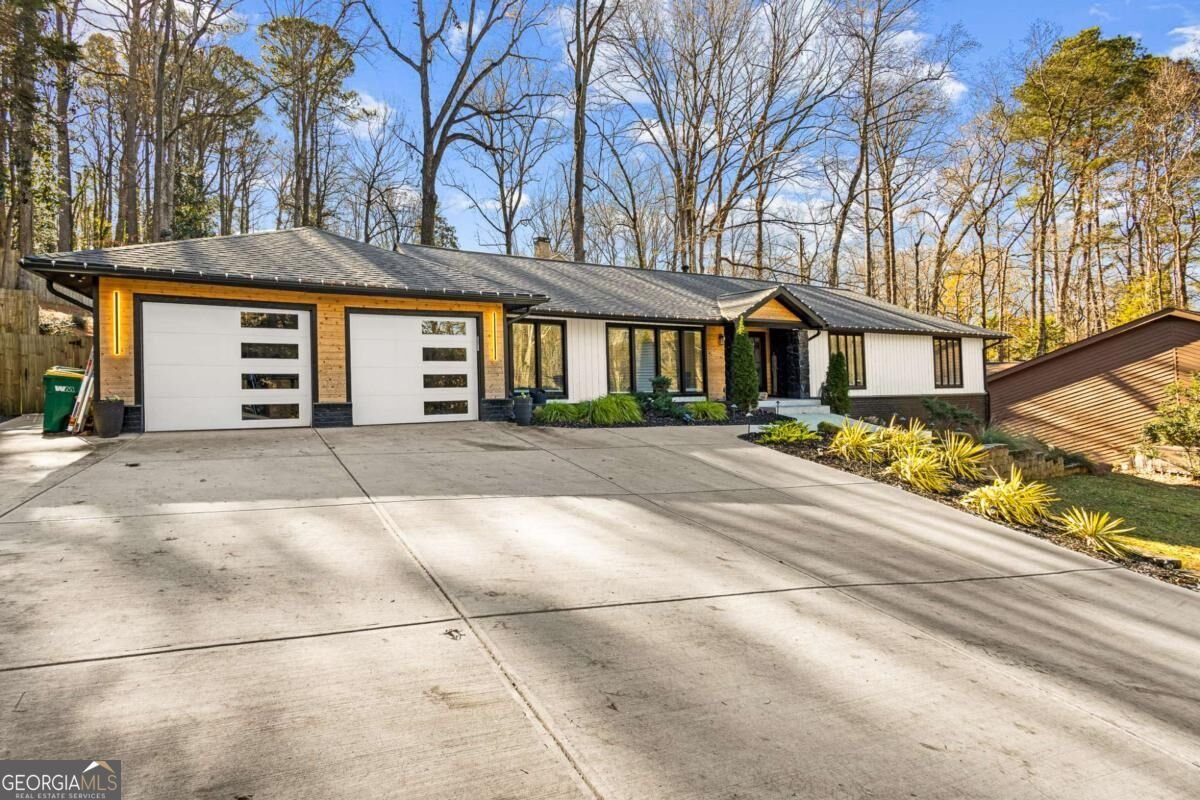 915 Lost Forest Drive Atlanta - main photo