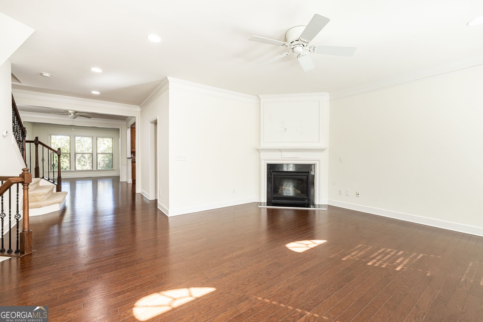 545 Sarabrook Place Sandy Springs - Photo 5