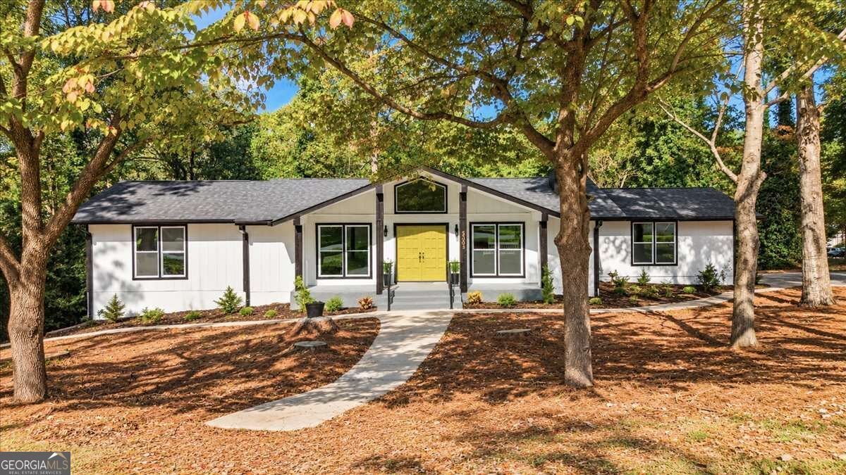 5303 Raintree Circle Oakwood - main photo