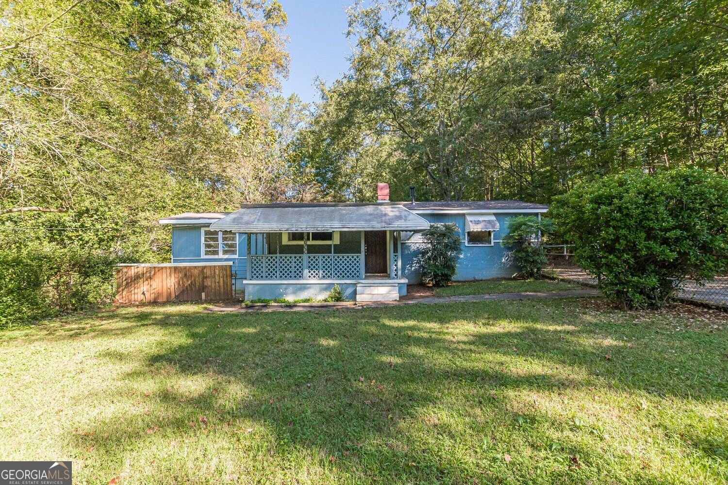 5749 Pinecrest Road Austell - main photo
