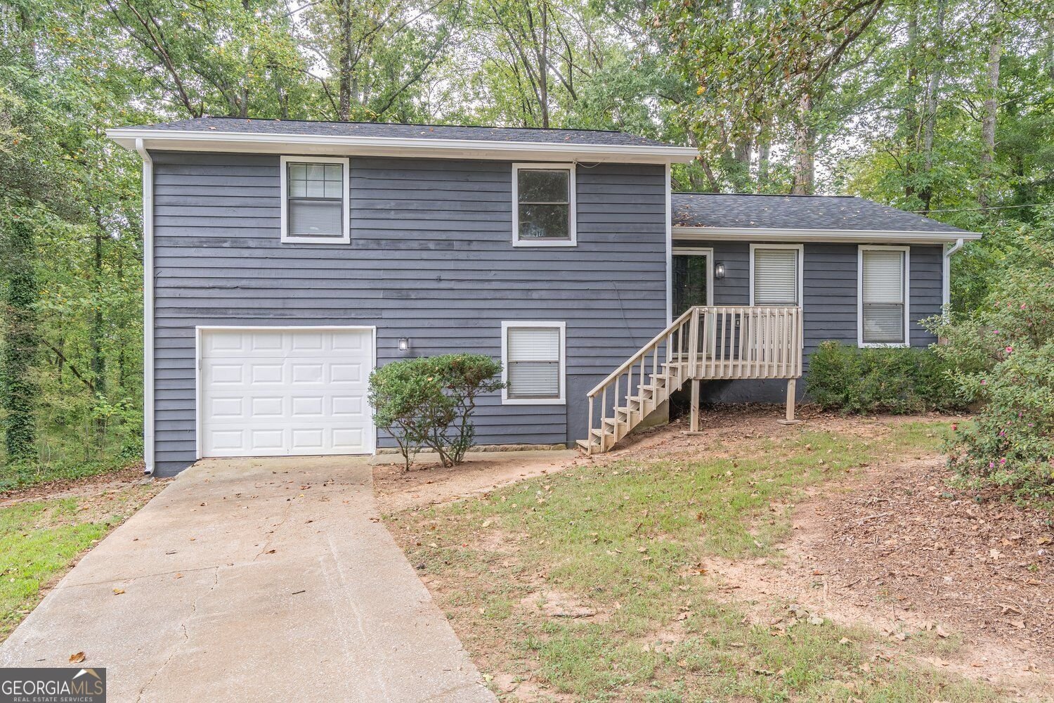 4996 Wycliffe Drive Stone Mountain - main photo