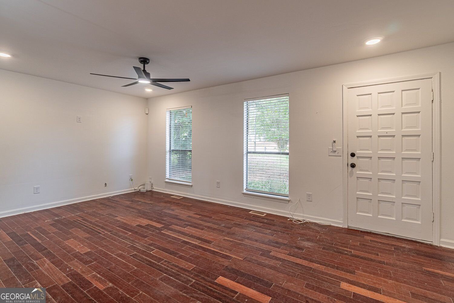 4996 Wycliffe Drive Stone Mountain - Photo 8