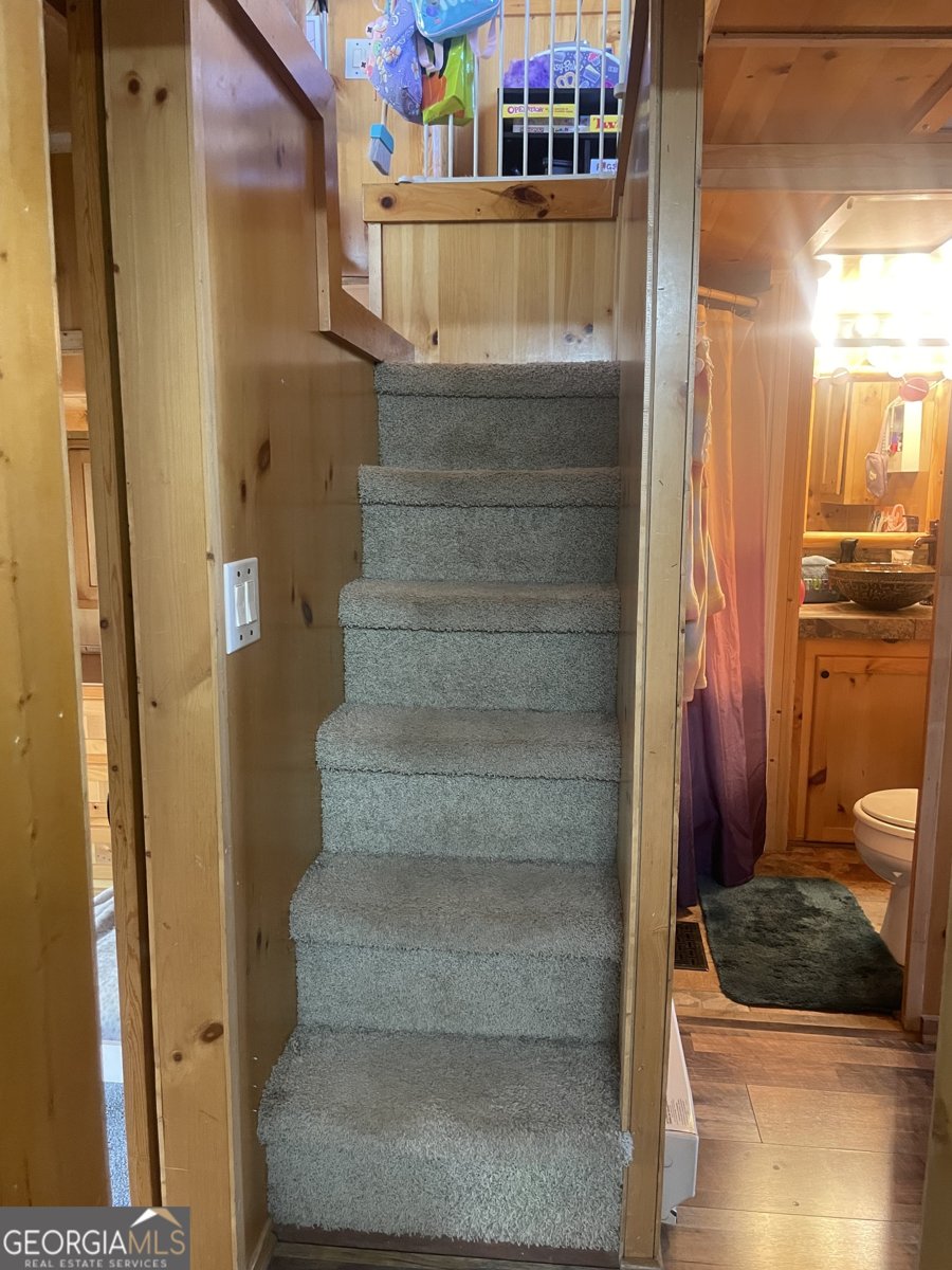 8 Cindy Parkway Cleveland - Photo 49