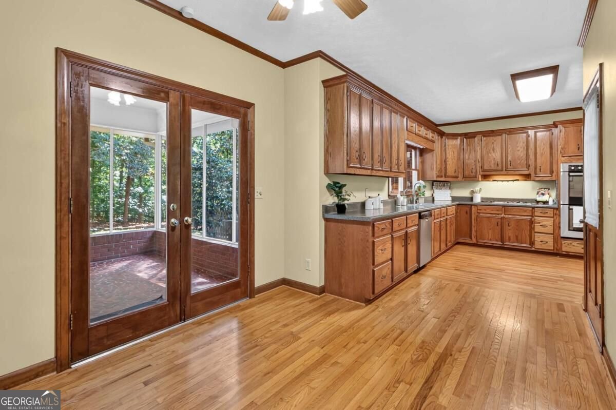 535 Autumn Wood Close Roswell - Photo 12
