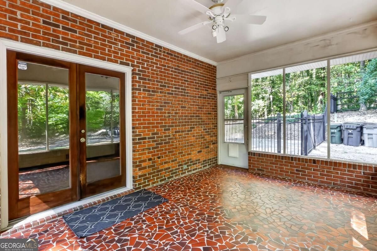535 Autumn Wood Close Roswell - Photo 14