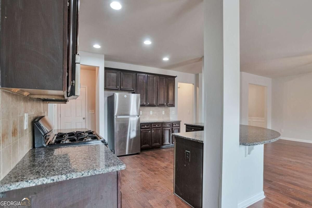 505 Sea Dunes Court Loganville - Photo 12
