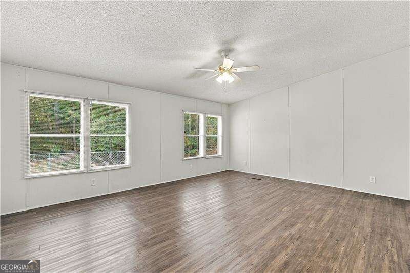 355 Isbell Road Silver Creek - Photo 15