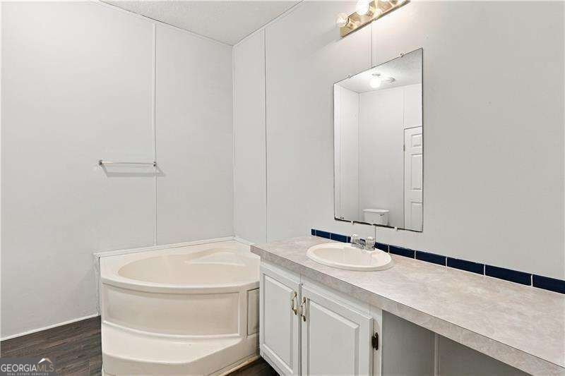 355 Isbell Road Silver Creek - Photo 18
