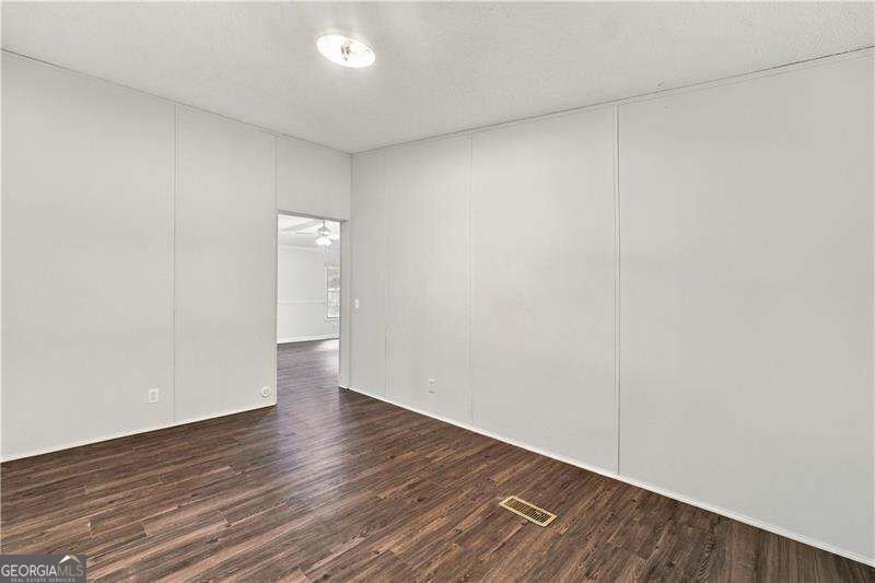 355 Isbell Road Silver Creek - Photo 35