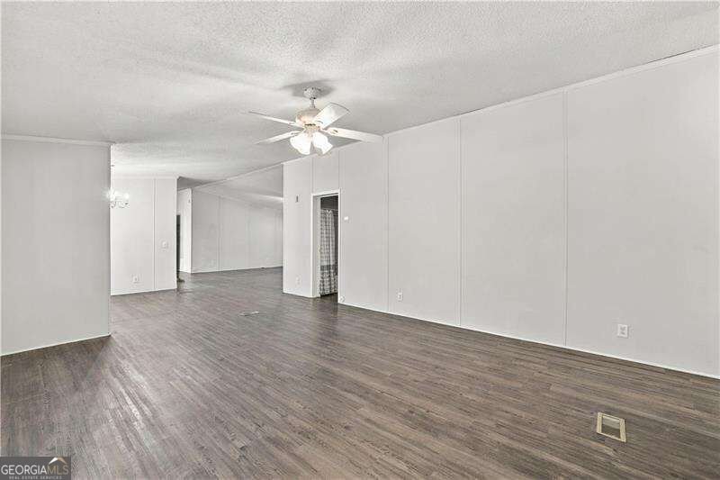 355 Isbell Road Silver Creek - Photo 6