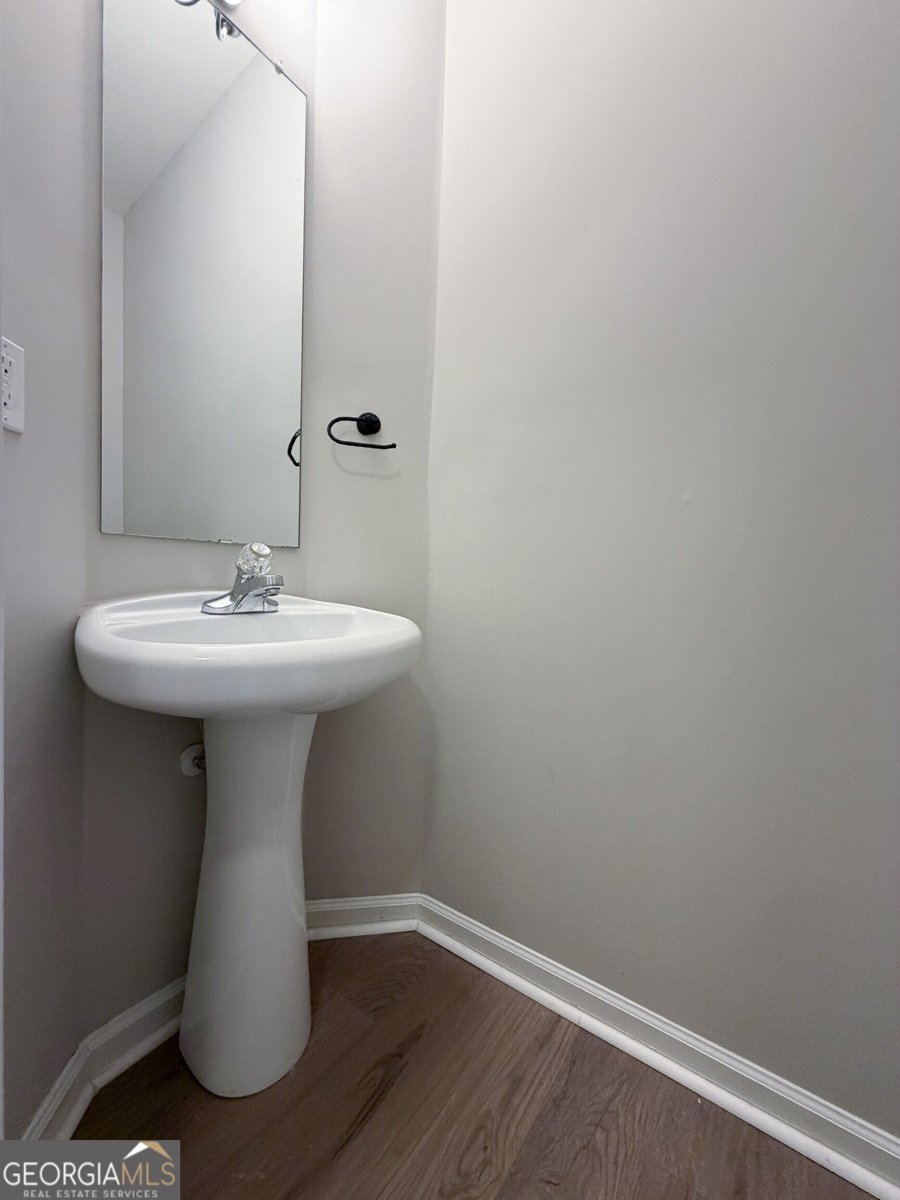 2077 Lakeshore Overlook Drive Kennesaw - Photo 11