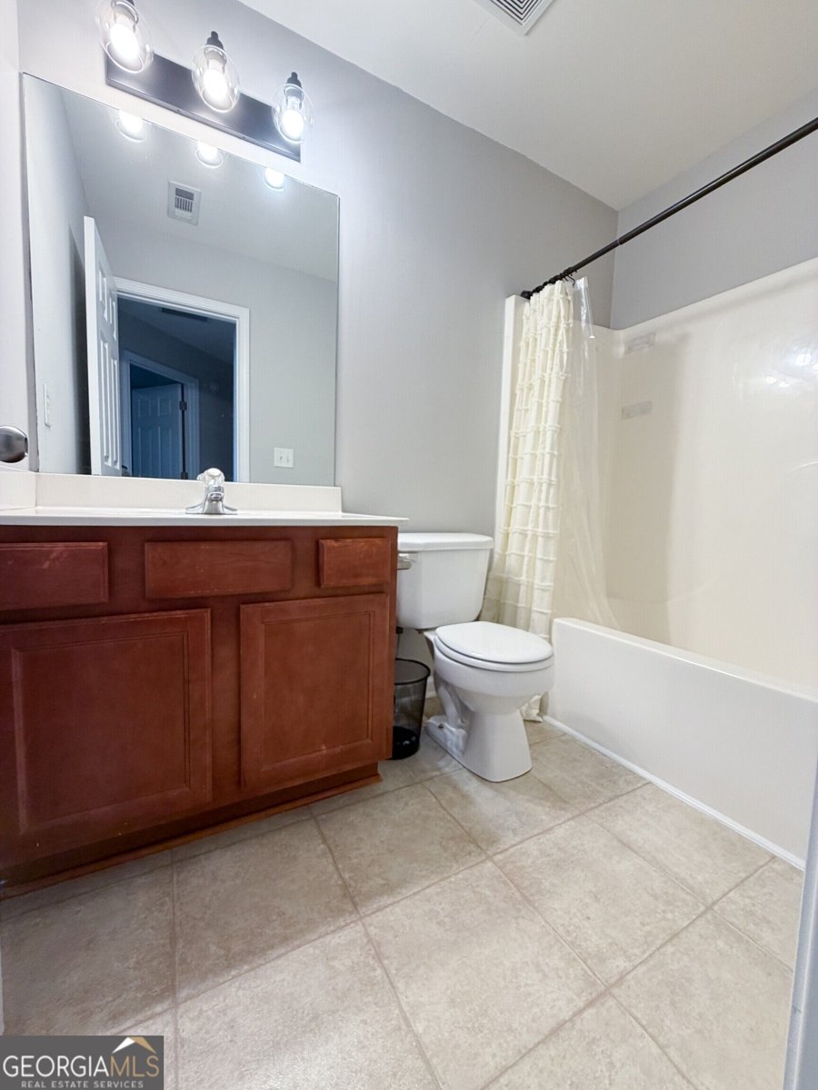 2077 Lakeshore Overlook Drive Kennesaw - Photo 16