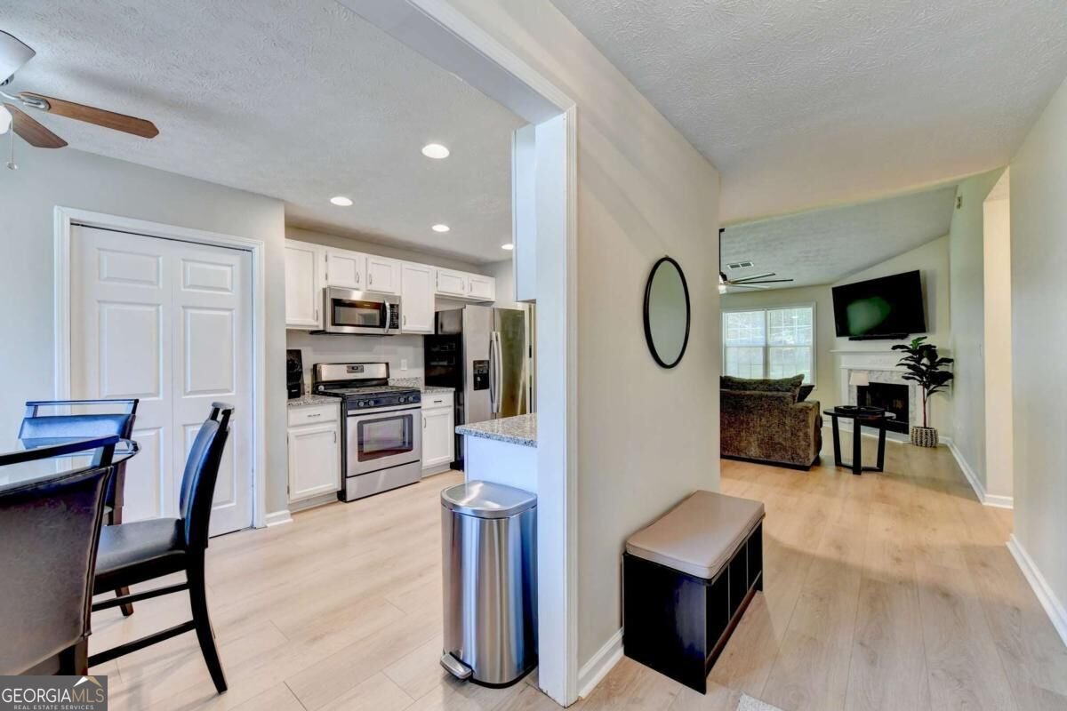 5295 Hillcrest Glenn Drive Sugar Hill - Photo 6