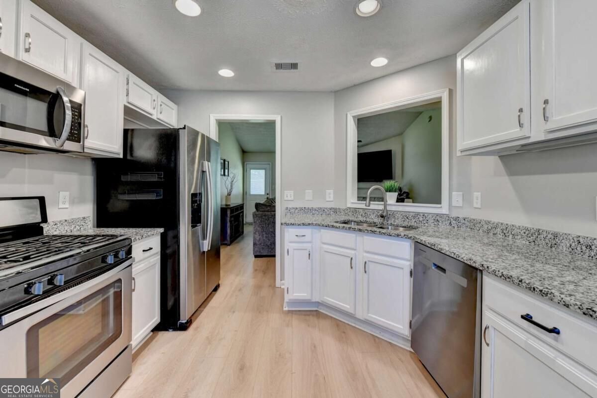 5295 Hillcrest Glenn Drive Sugar Hill - Photo 9