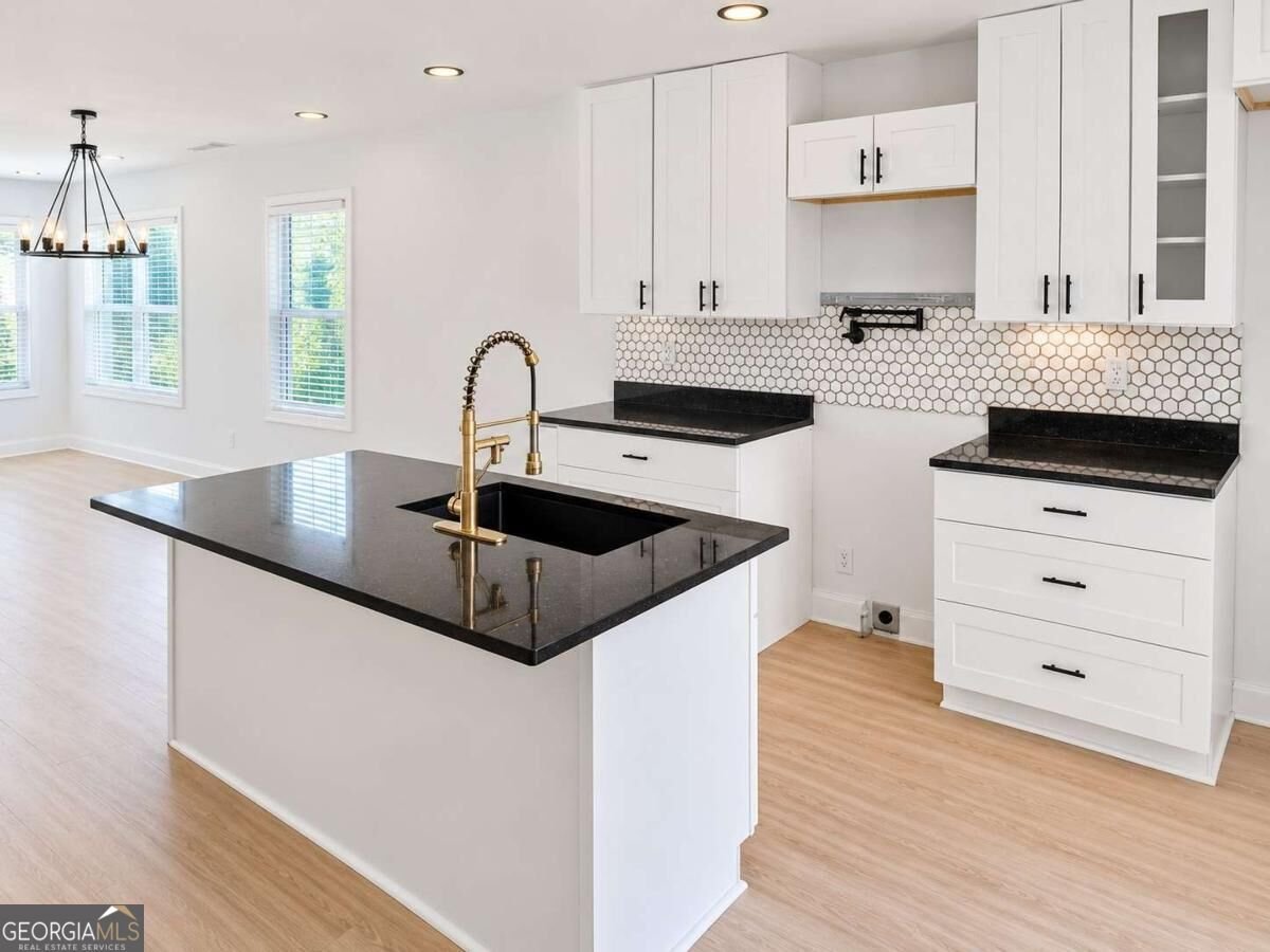 166 Burbank Drive Atlanta - Photo 11