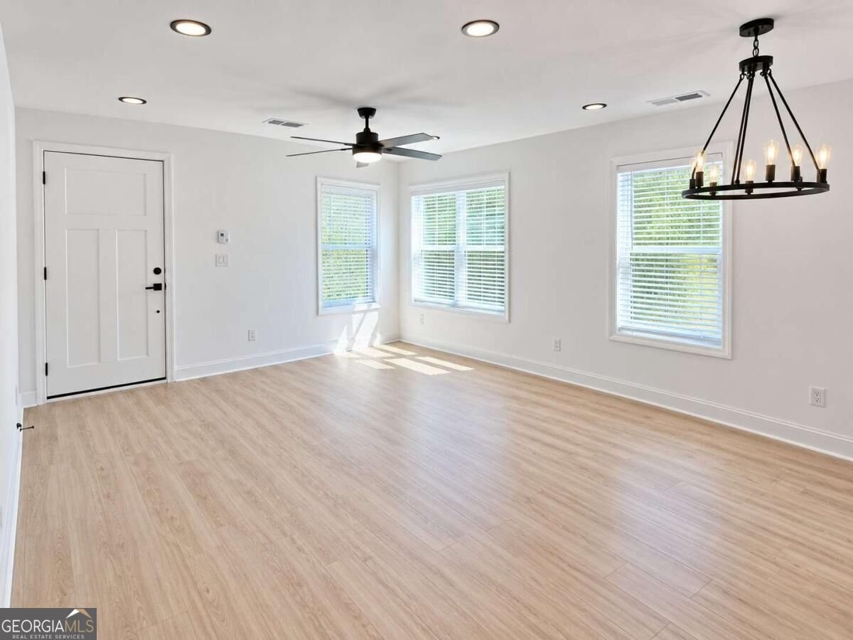 166 Burbank Drive Atlanta - Photo 8