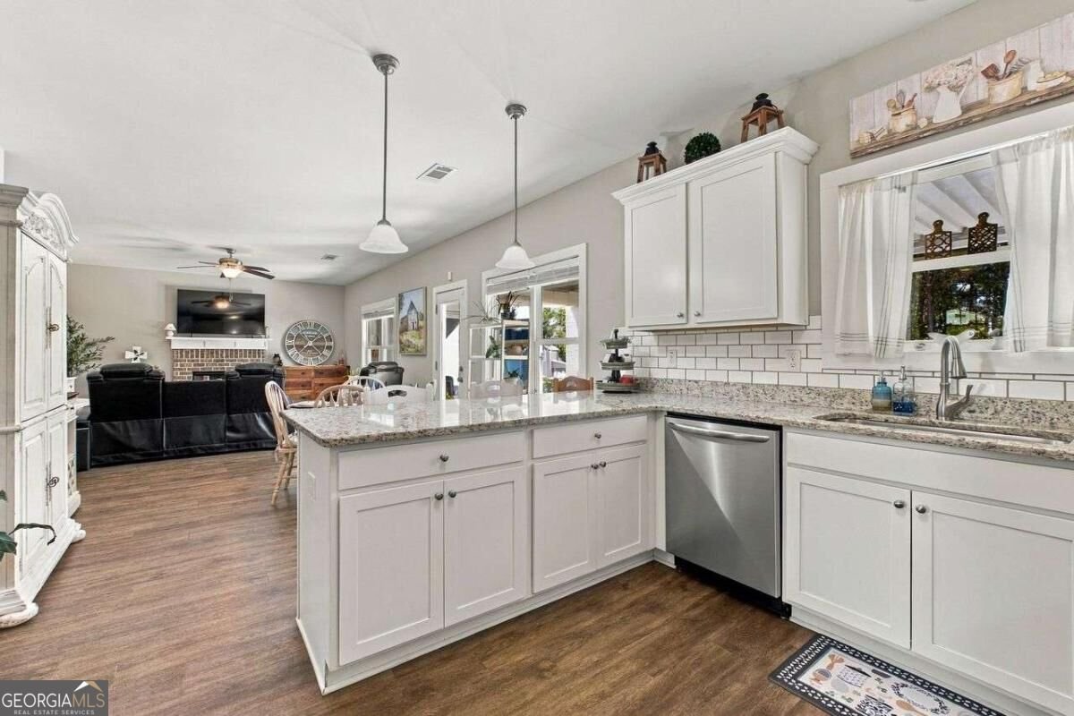 403 Lloyd Road Newborn - Photo 13