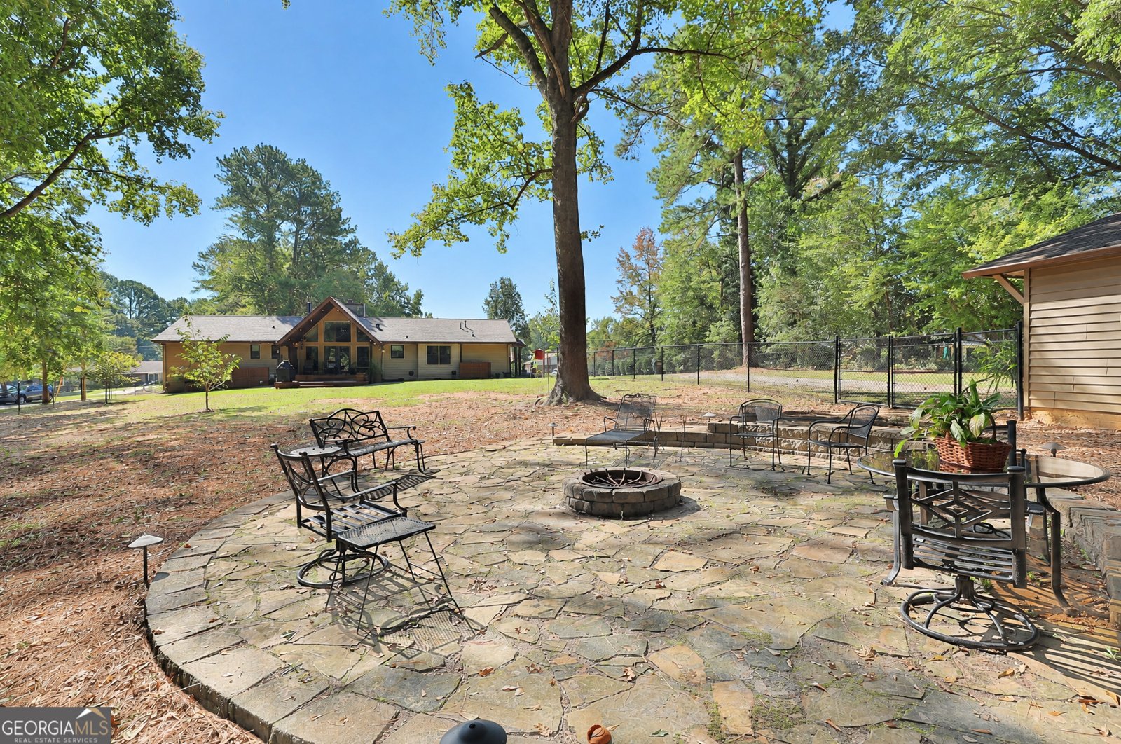513 Avalon Drive Fayetteville - Photo 47