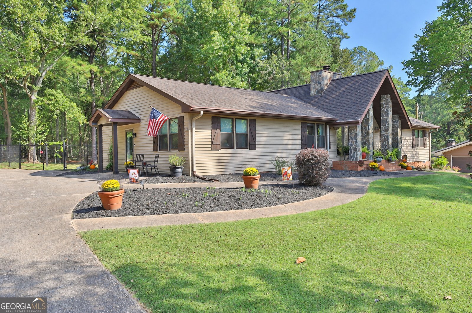 513 Avalon Drive Fayetteville - Photo 7