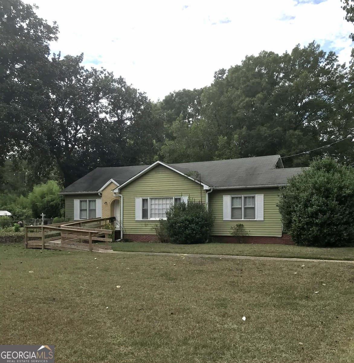 174 Mallory Drive Lagrange - main photo