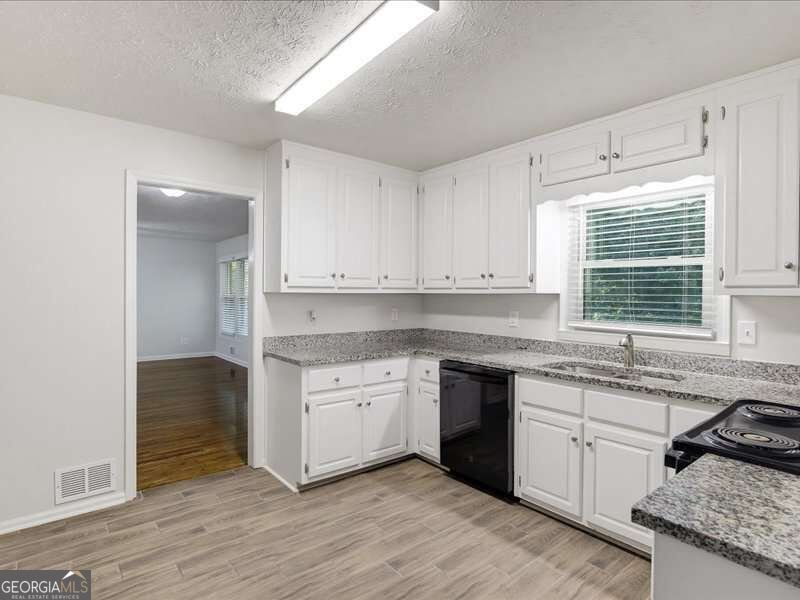 2033 Brannon Drive Austell - Photo 7