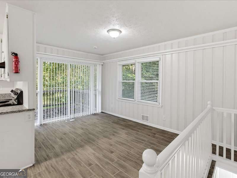 2033 Brannon Drive Austell - Photo 8