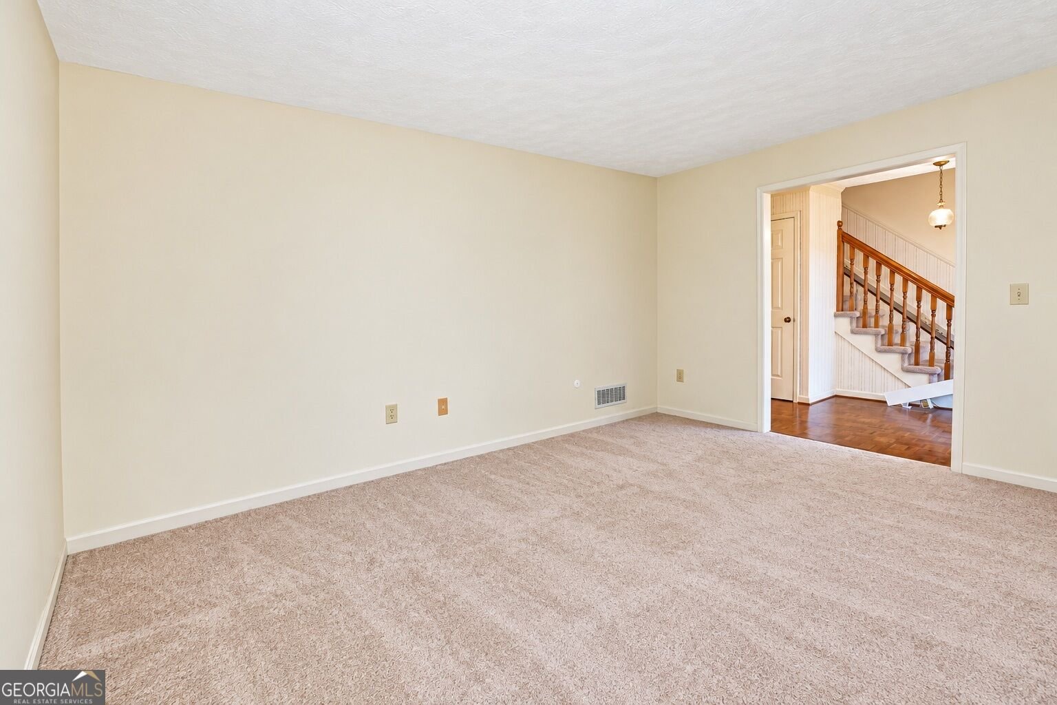 4472 Woodland Forest Drive Stone Mountain - Photo 7