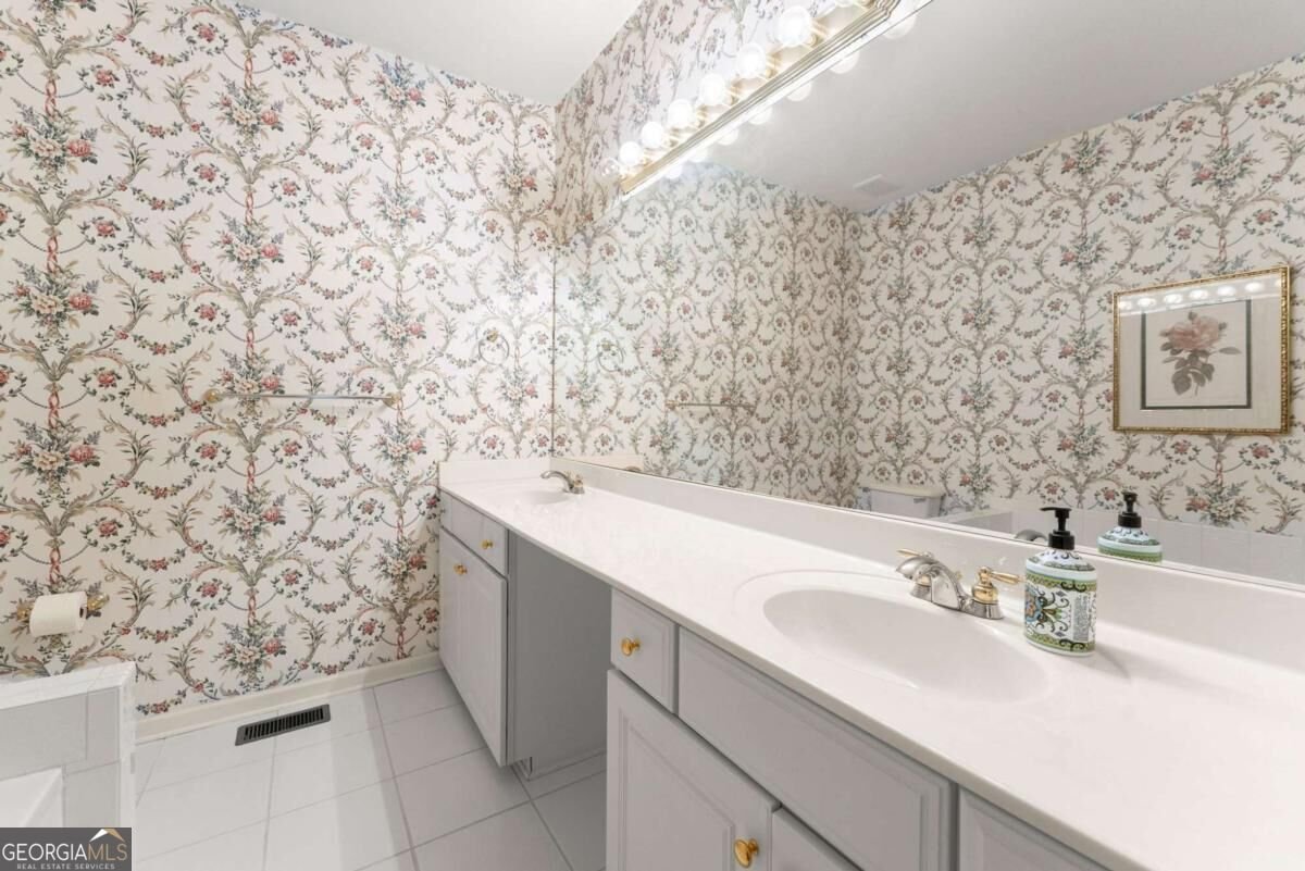 2075 Pine Tree Drive Buford - Photo 39