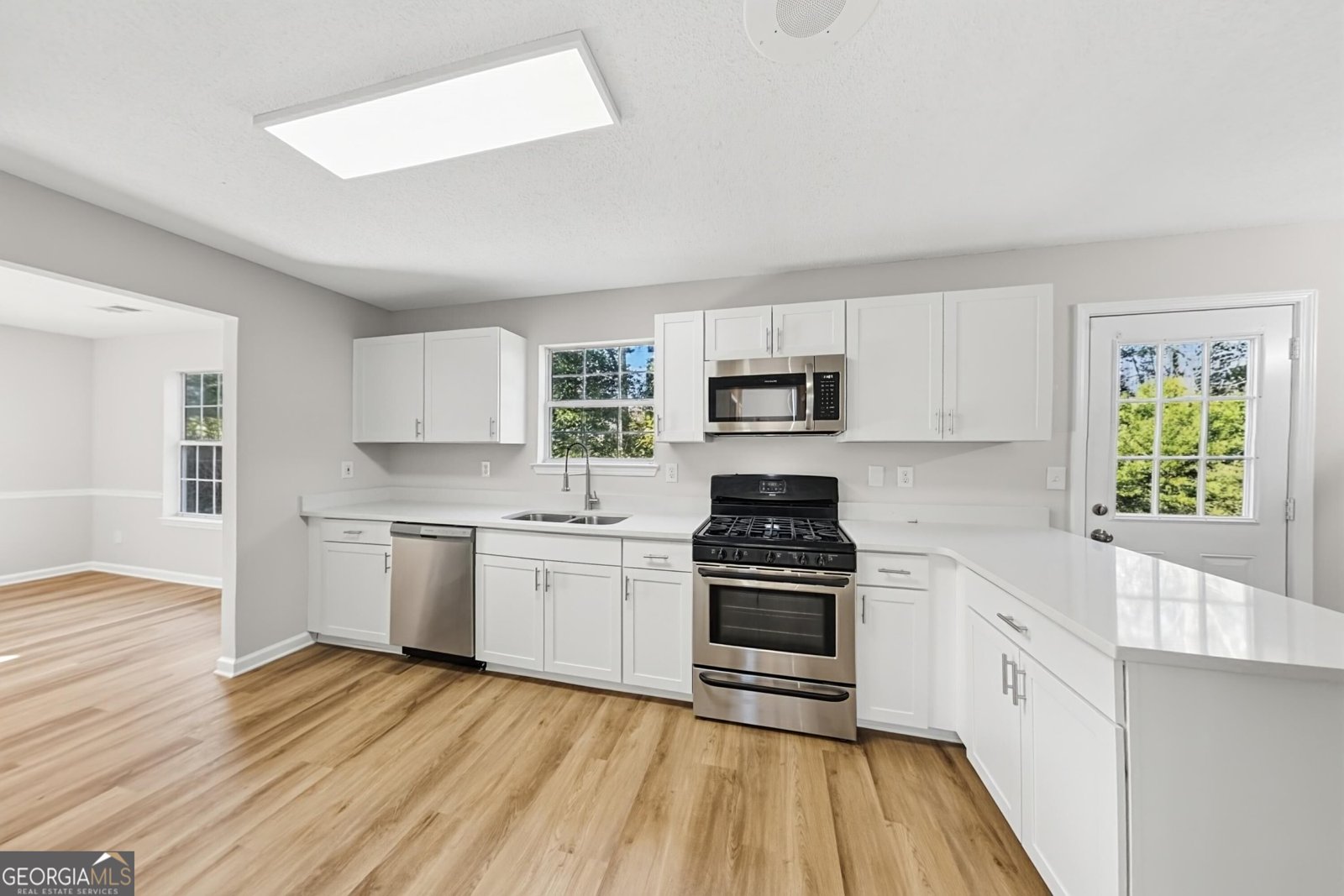 3927 Creek Shoals Court Ellenwood - Photo 8