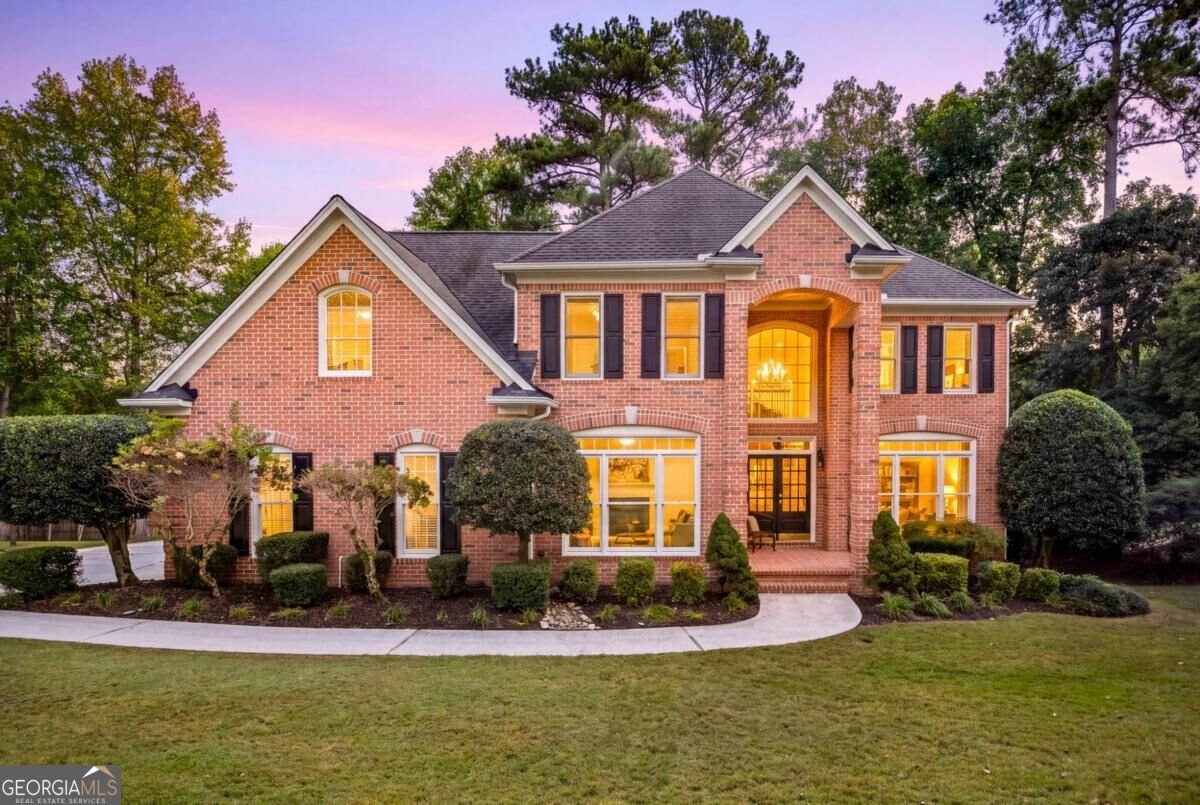 720 Vinings Estates Drive Smyrna - main photo
