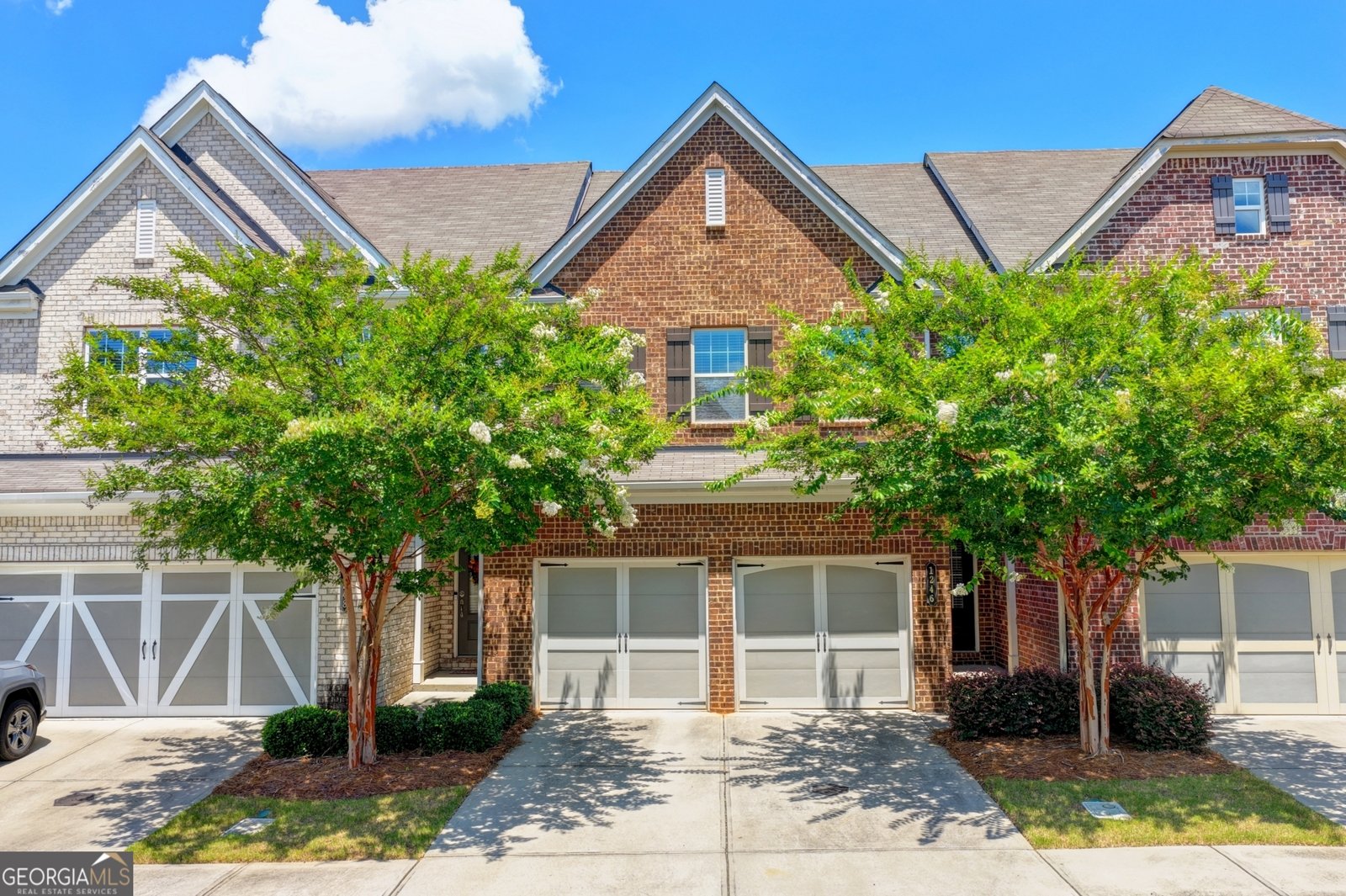 1246 Foxcroft Lane Cumming - main photo