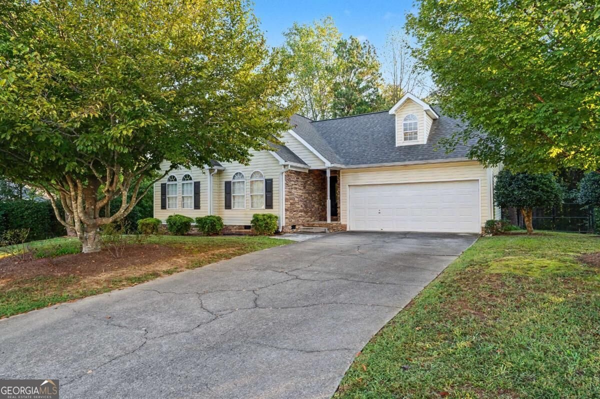 3008 Highgate Court Dalton - main photo