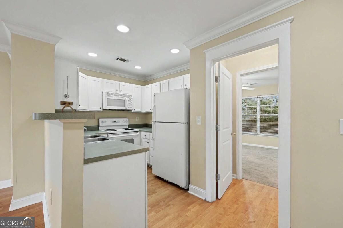 1035 Barnett Shoals Road Athens - Photo 8