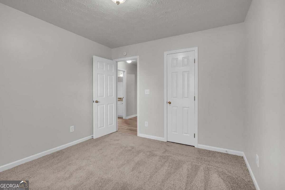 2425 Green Hollow Court Conyers - Photo 12