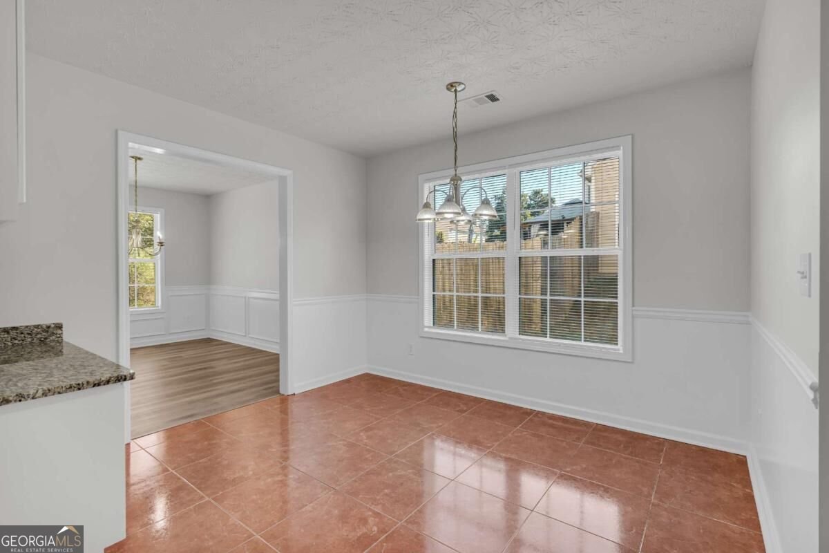 2425 Green Hollow Court Conyers - Photo 7