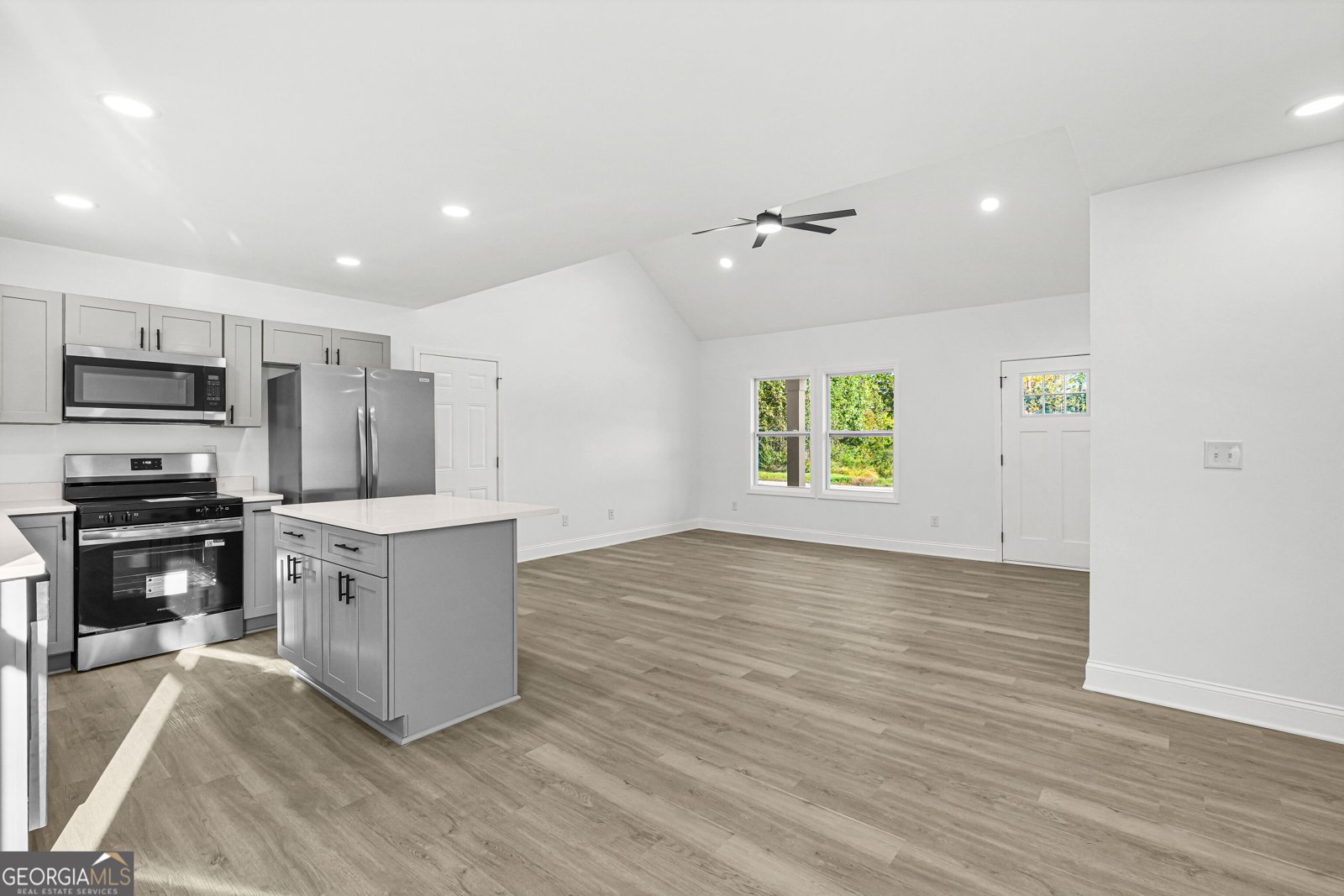 1086 West Adrian Circle Conyers - Photo 11