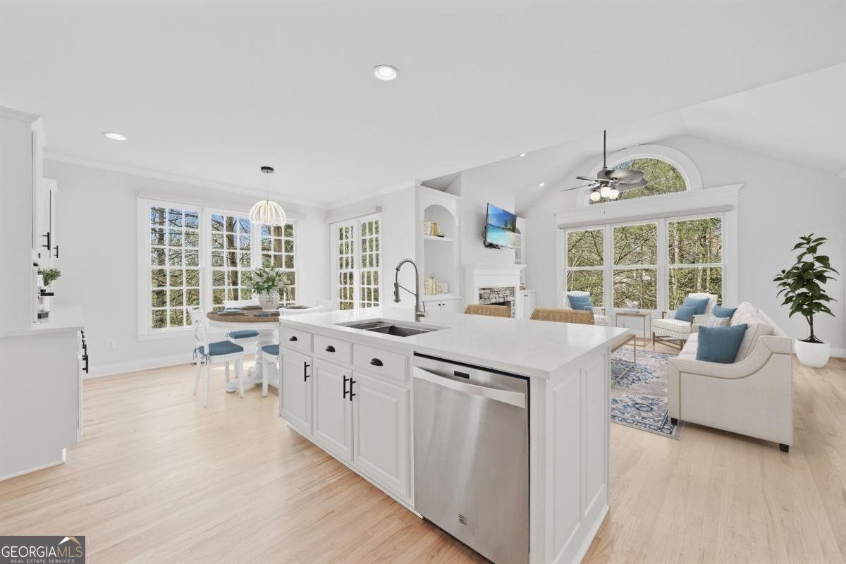 2090 Lake Windward Drive Alpharetta - Photo 10