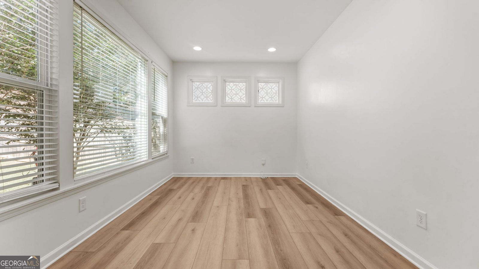 128 Floating Leaf Way Dallas - Photo 11