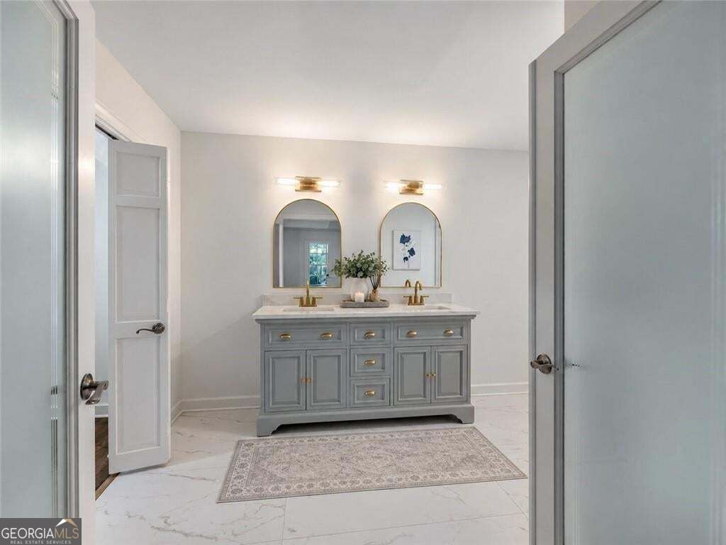 5004 Mountclaire Road Stone Mountain - Photo 12