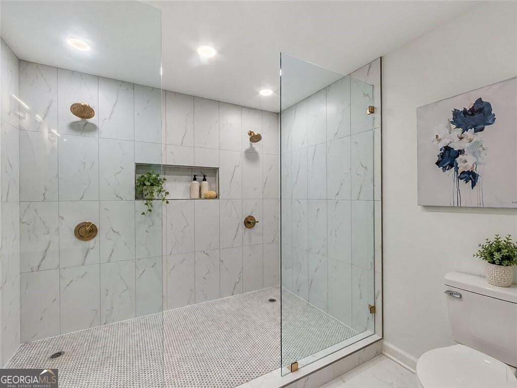 5004 Mountclaire Road Stone Mountain - Photo 14