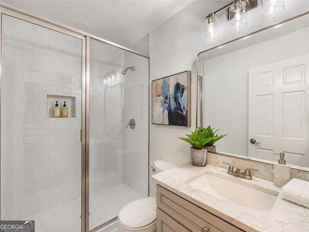 5004 Mountclaire Road Stone Mountain - Photo 18